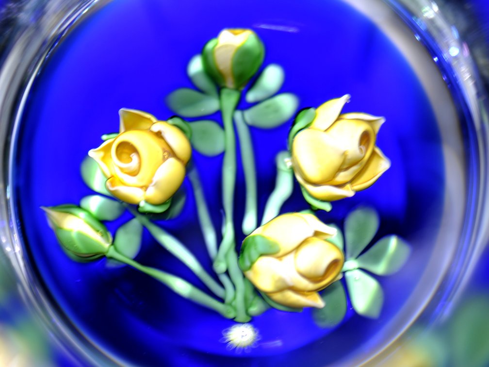 Perthshire 1992 Yellow Rose Paperweight