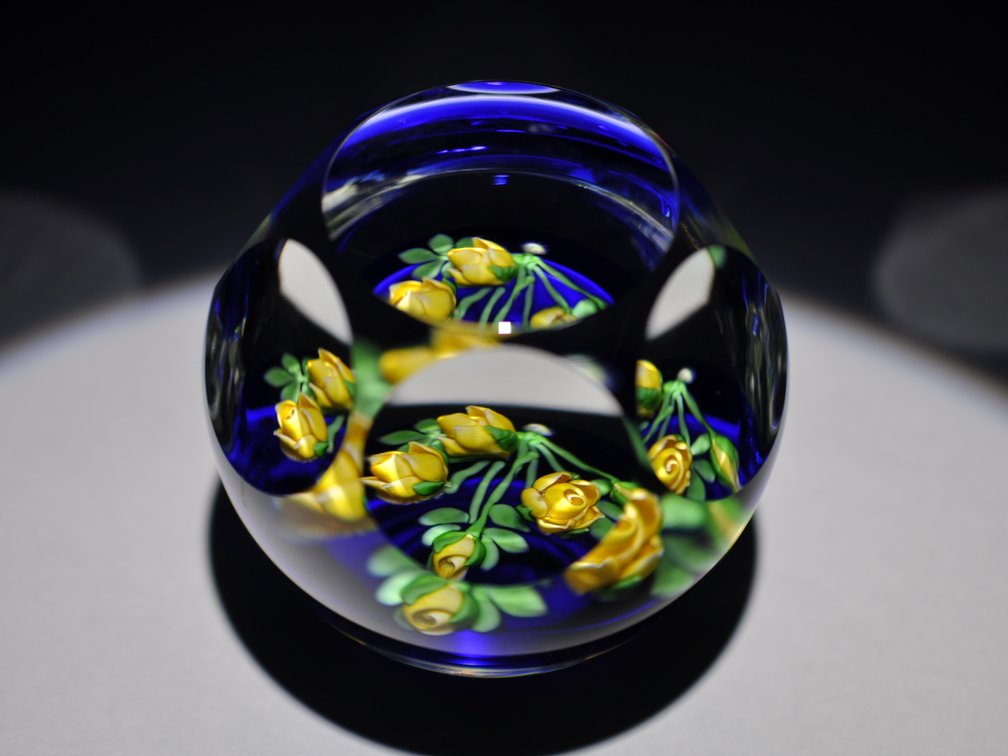 Perthshire 1992 Yellow Rose Paperweight