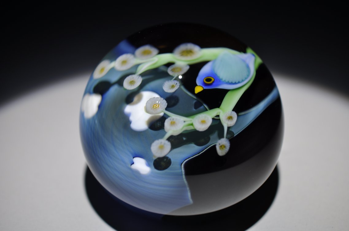 Orient & Flume 1979 Bird Paperweight, photo 9 of 9