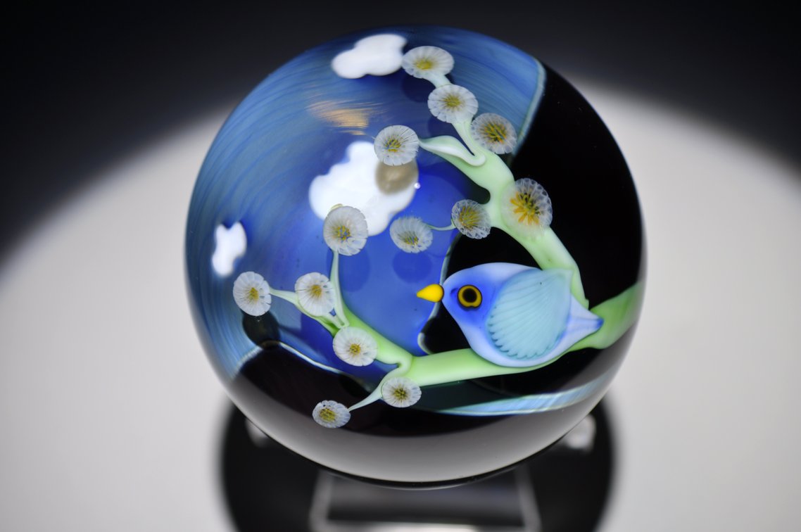 Orient & Flume 1979 Bird Paperweight