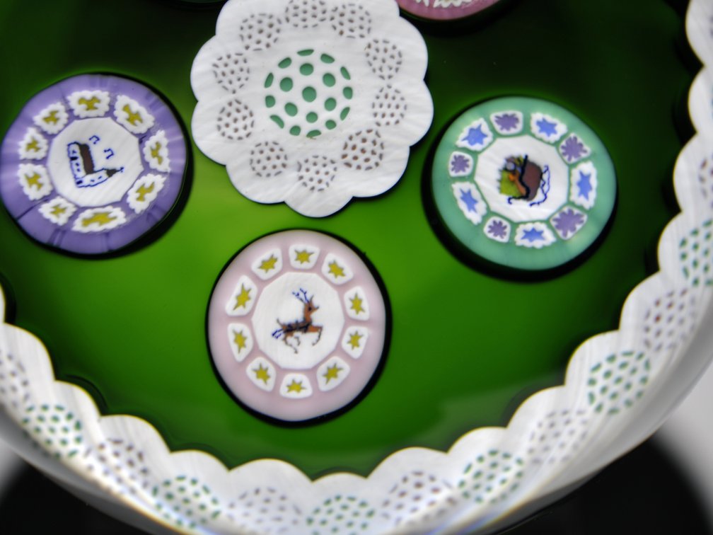 Perthshire 1981 Christmas Millefiori Weight