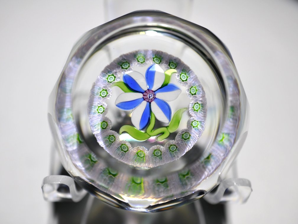Perthshire 1976c Miniature Flower Weight