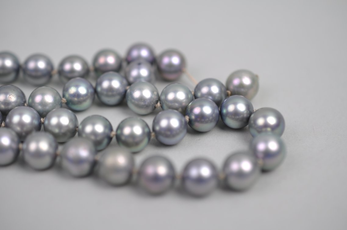 Silver/Blue Pearls Strand, photo 2 of 11