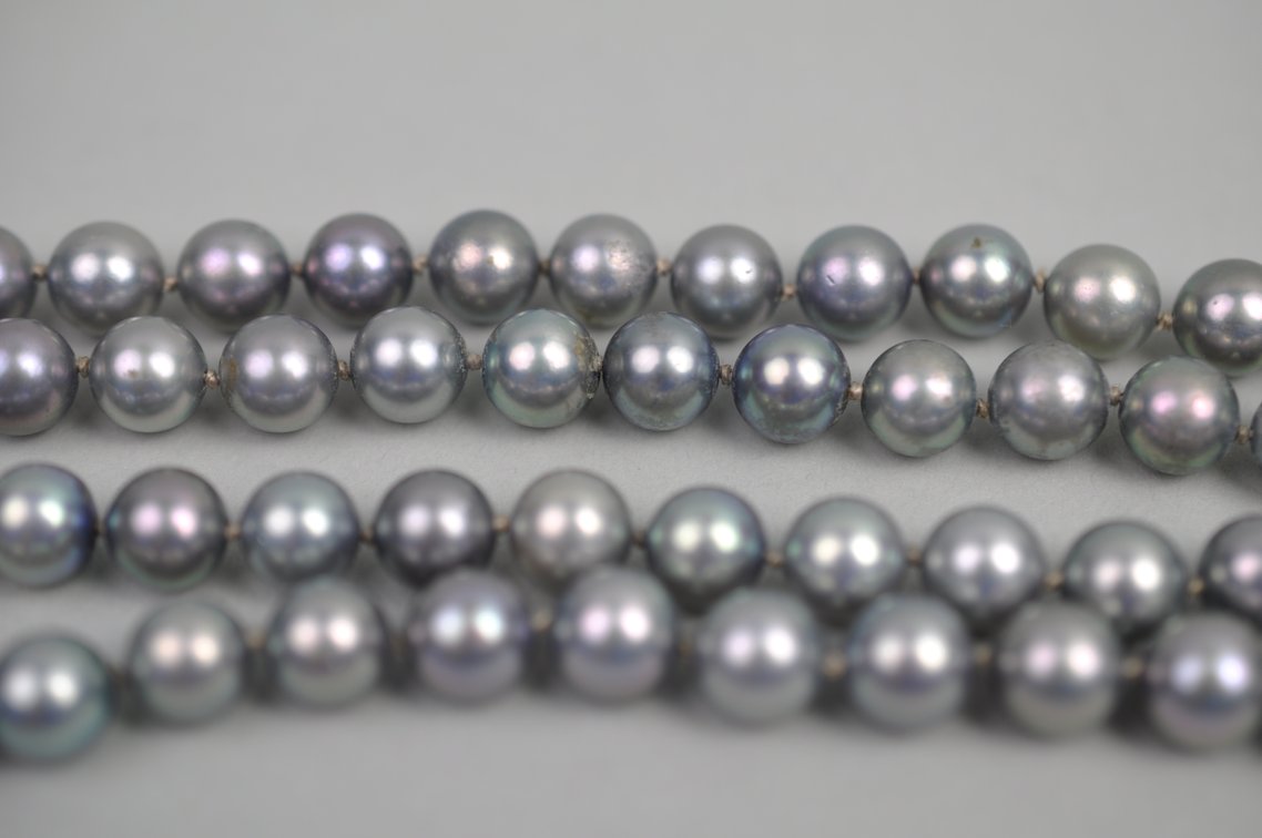 Silver/Blue Pearls Strand, photo 4 of 11