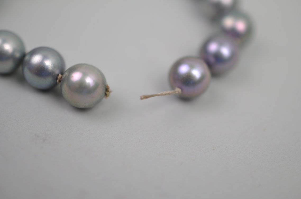 Silver/Blue Pearls Strand, photo 6 of 11