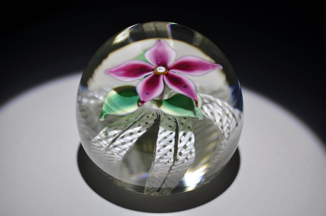 Strathearn 1970 Pink Floral Weight