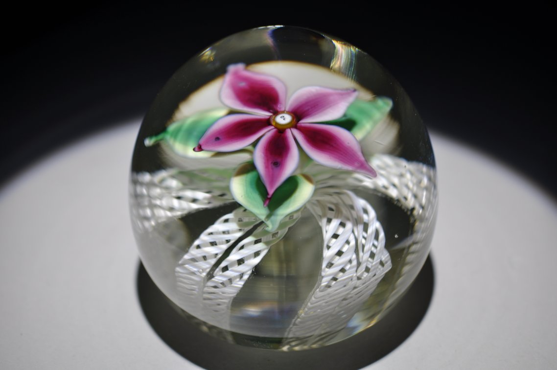 Strathearn 1970 Pink Floral Weight