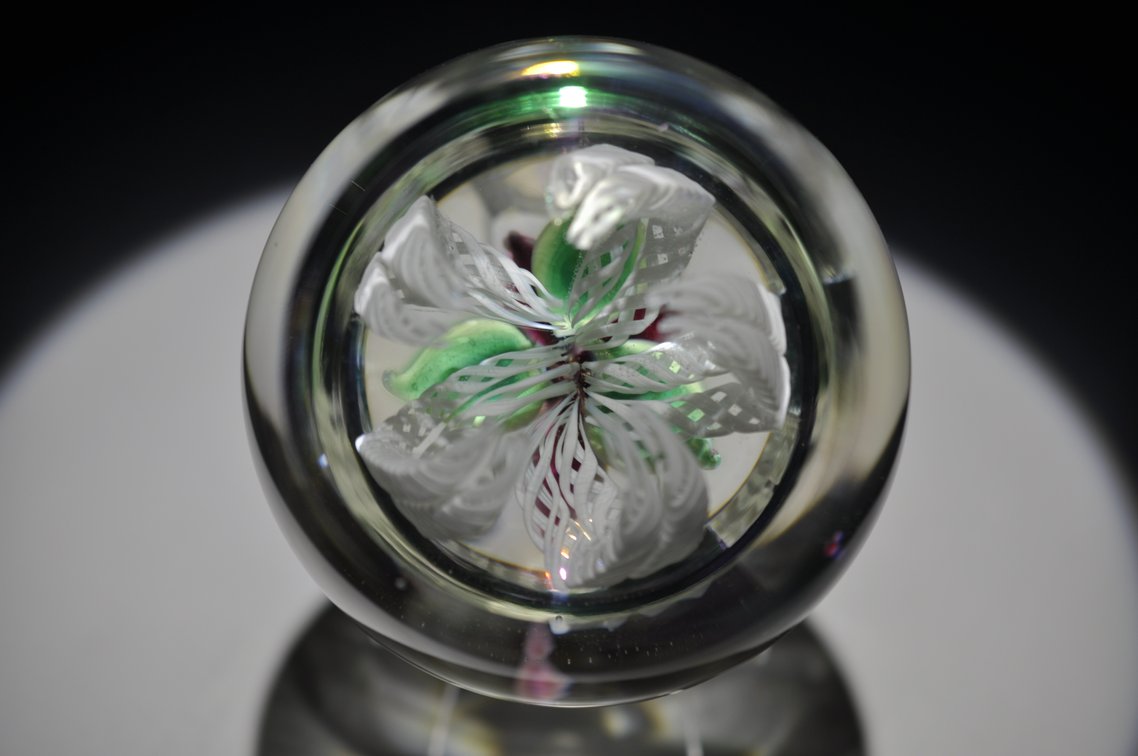 Strathearn 1970 Pink Floral Weight