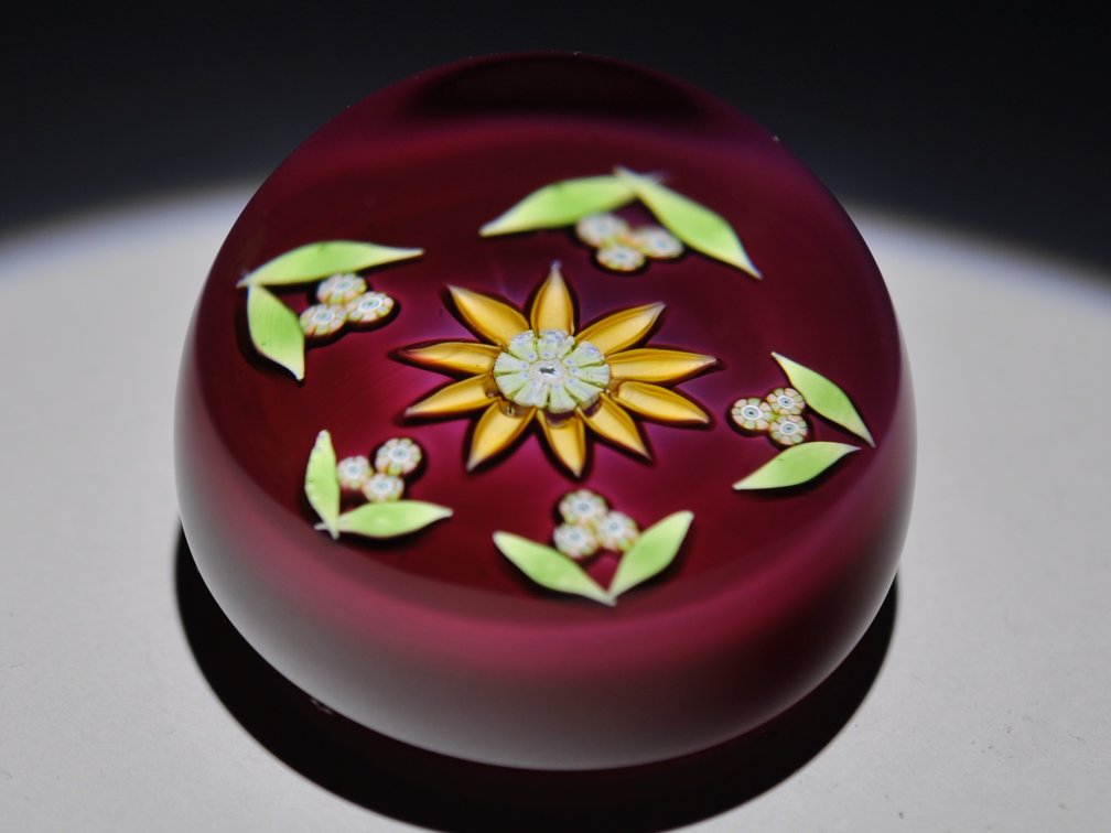 Perthshire 1979 Yellow Lampwork Flower