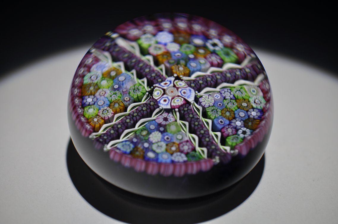 Perthshire 1978 Millefiori Cross Weight
