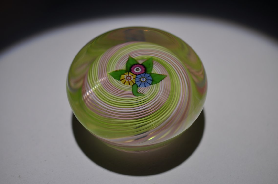 Perthshire 1977 Nosegay Floral Swirl