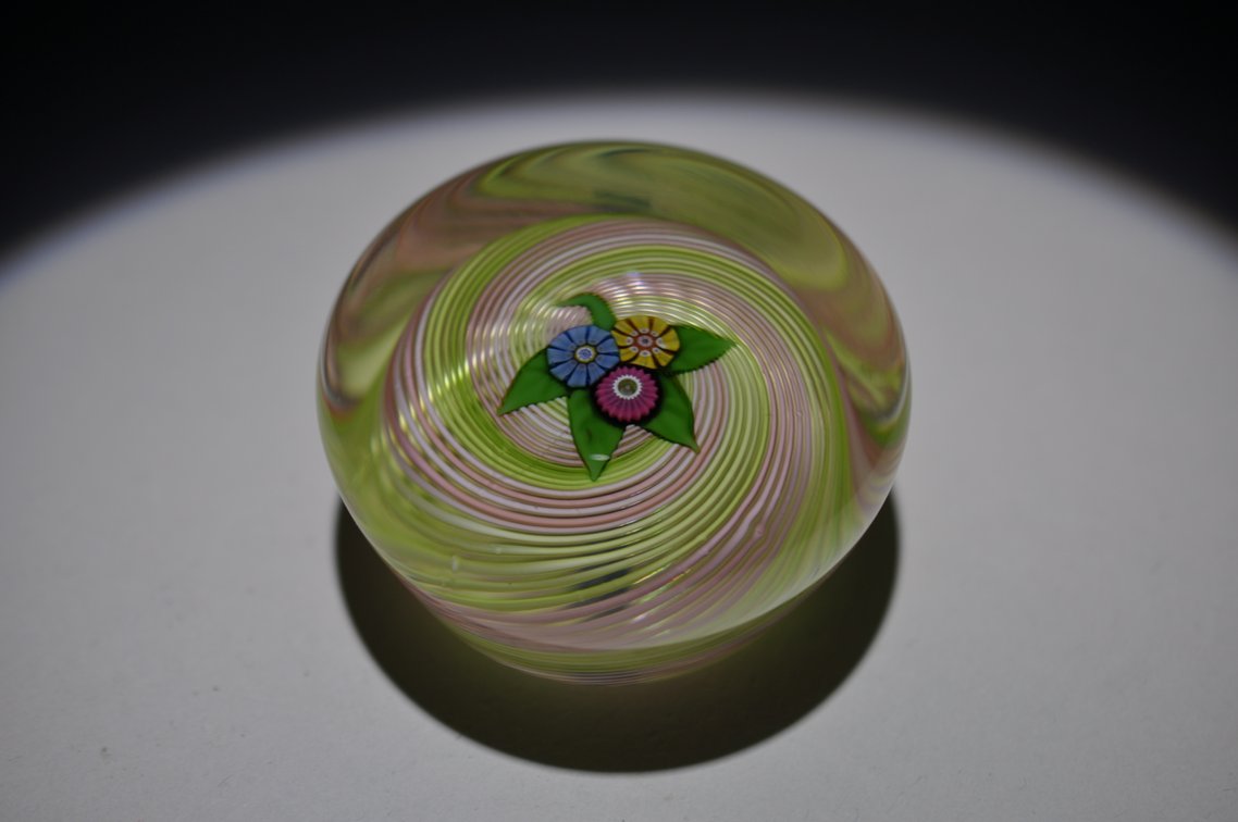 Perthshire 1977 Nosegay Floral Swirl