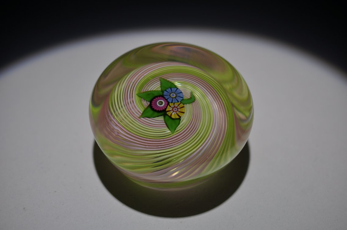 Perthshire 1977 Nosegay Floral Swirl