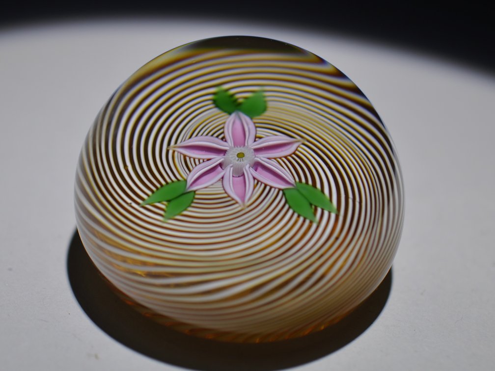 Perthshire 1981 Miniature Flower & Swirl
