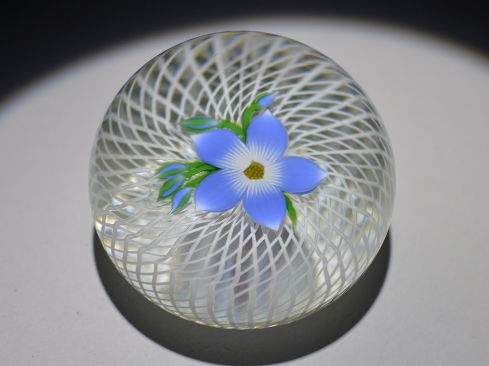 Perthshire 1997 Floral Latticinio Weight