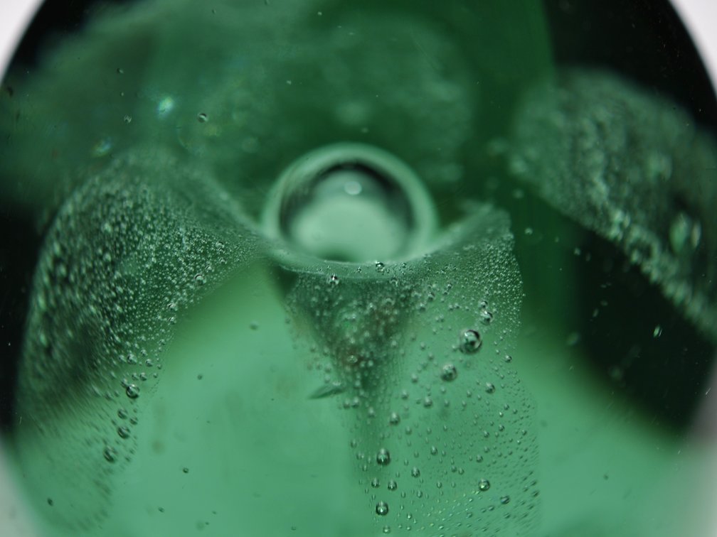 Green Glass Controlled Bubble Dump