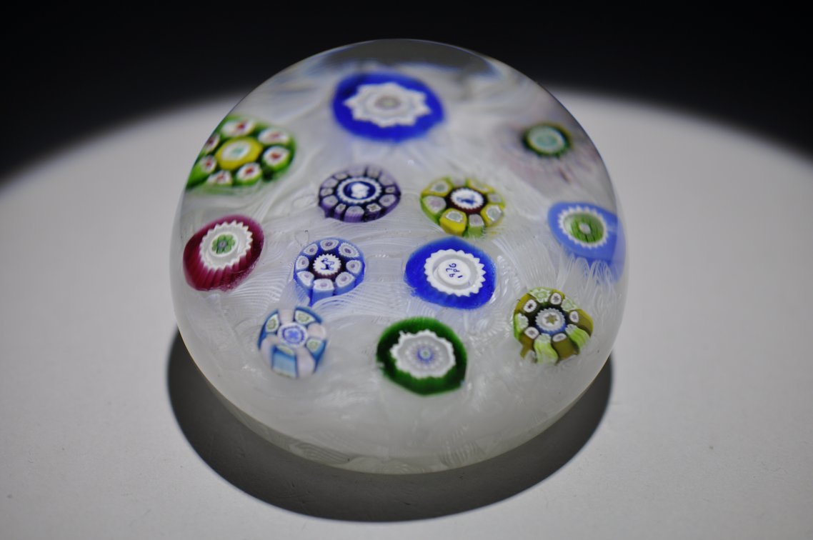 Perthshire 1976 Millefiori PP11 Weight