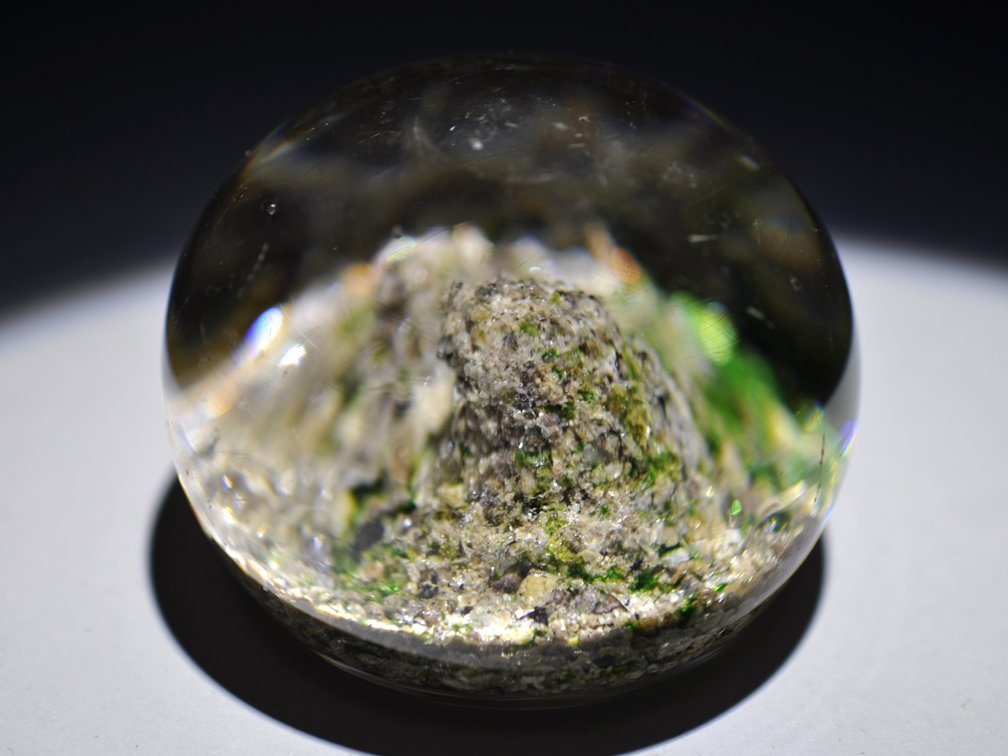 Baccarat 1994 Rock/Earth Ground Weight