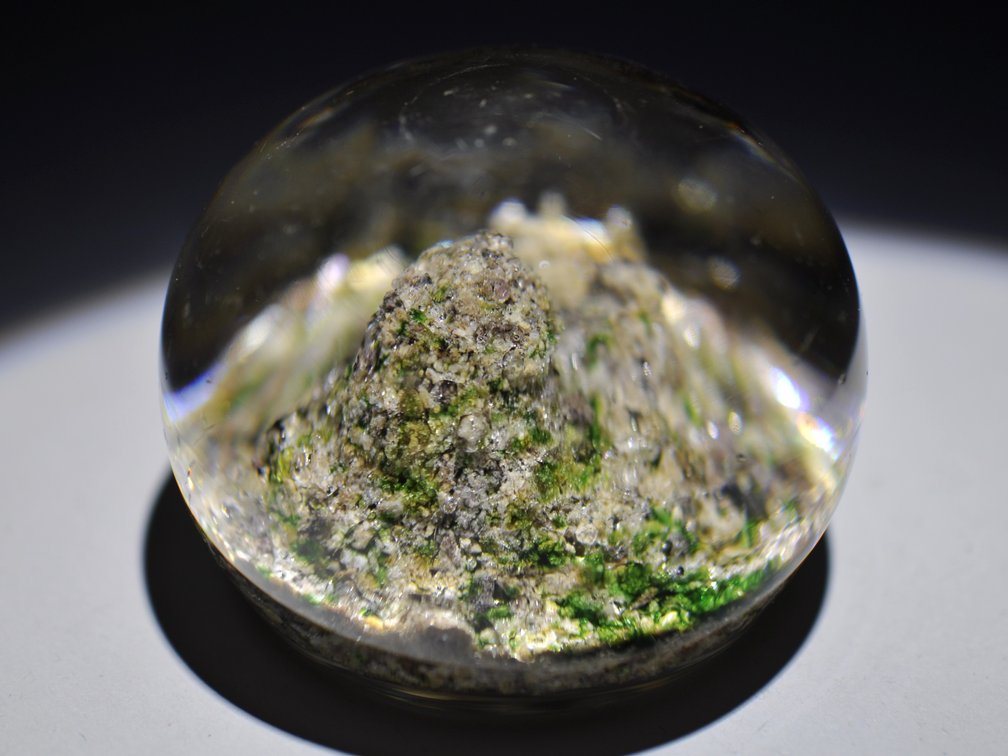 Baccarat 1994 Rock/Earth Ground Weight