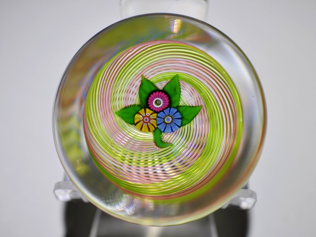 Perthshire 1977 Nosegay Floral Swirl
