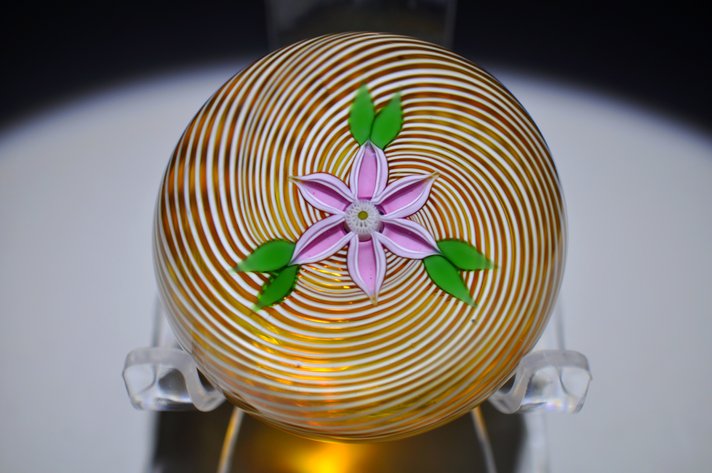 Perthshire 1981 Miniature Flower & Swirl