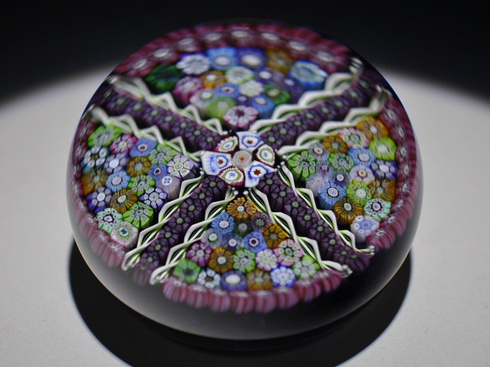 Perthshire 1978 Millefiori Cross Weight