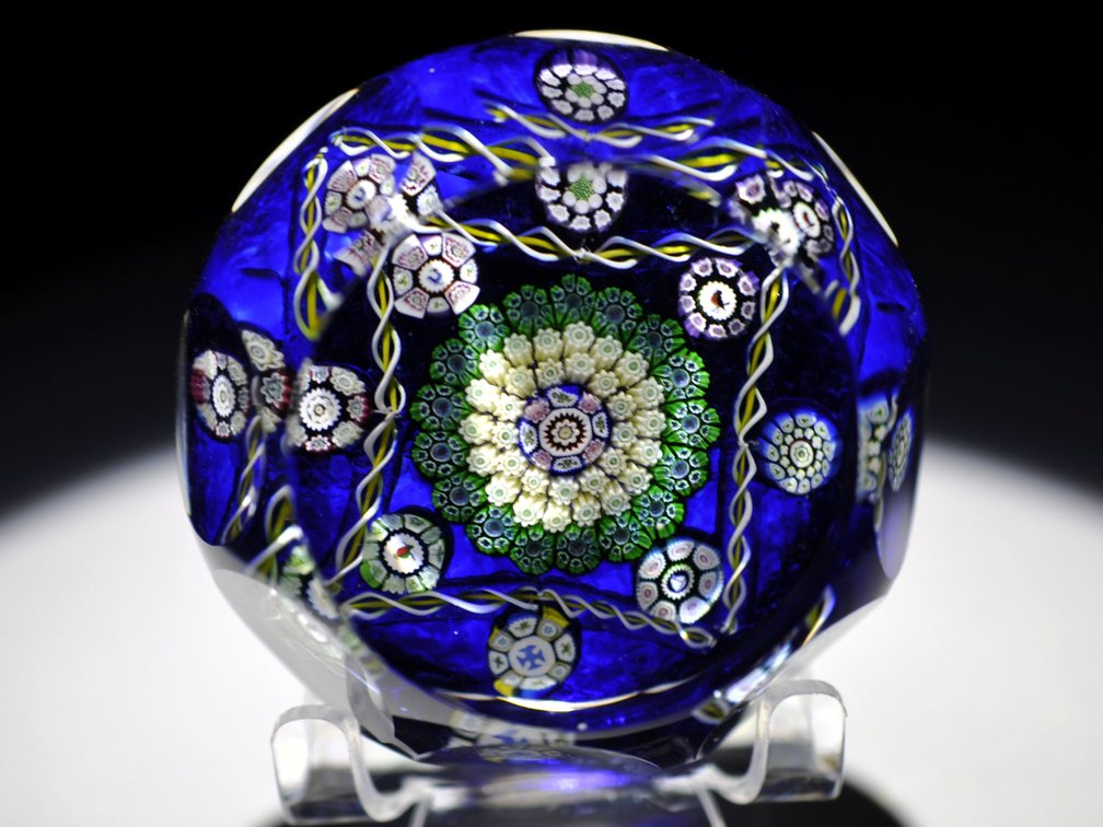 Perthshire 1979 Faceted Millefiori Paperweight