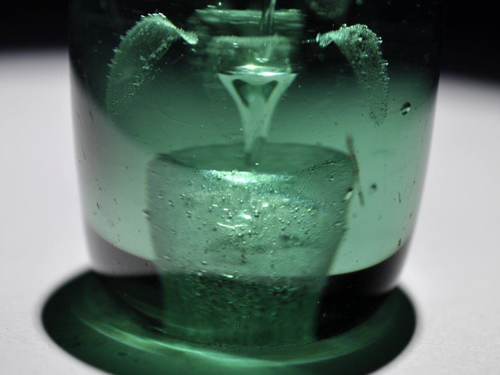 Green Glass Controlled Bubble Dump