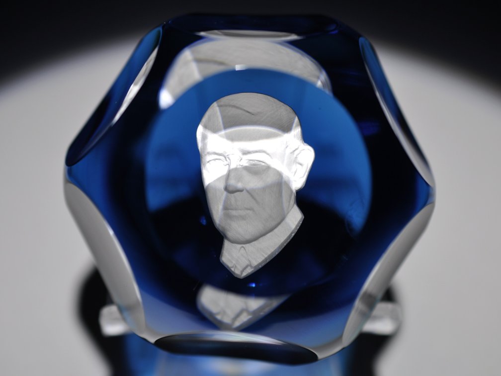 Baccarat Adlai Stevenson Sulphide Cameo