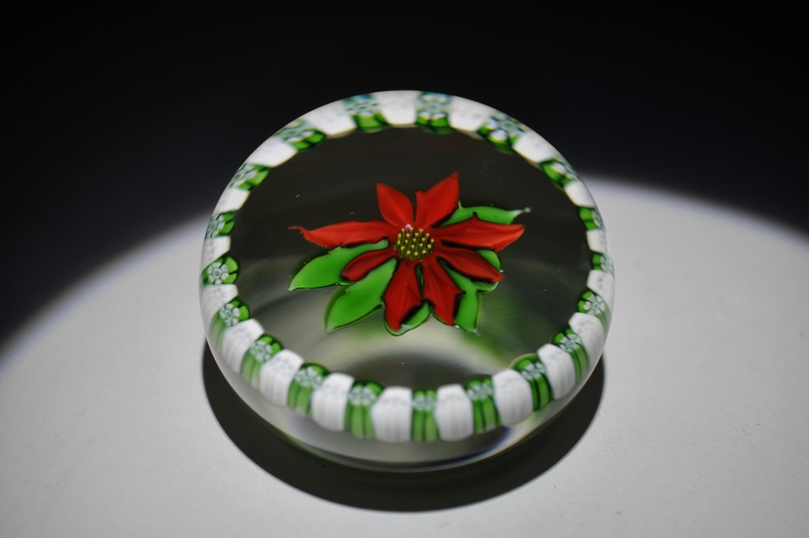 Perthshire Poinsettia Paperweight