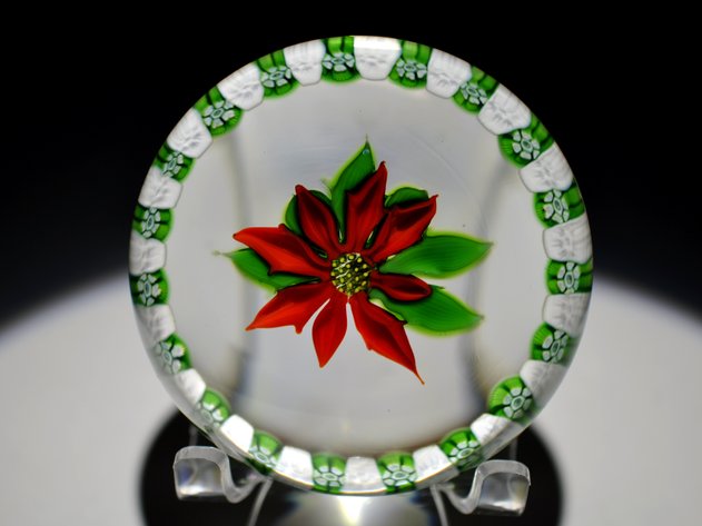 Perthshire Poinsettia Paperweight