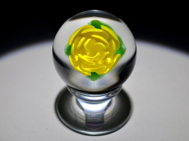 Francis Whittemore Yellow Rose Pedestal