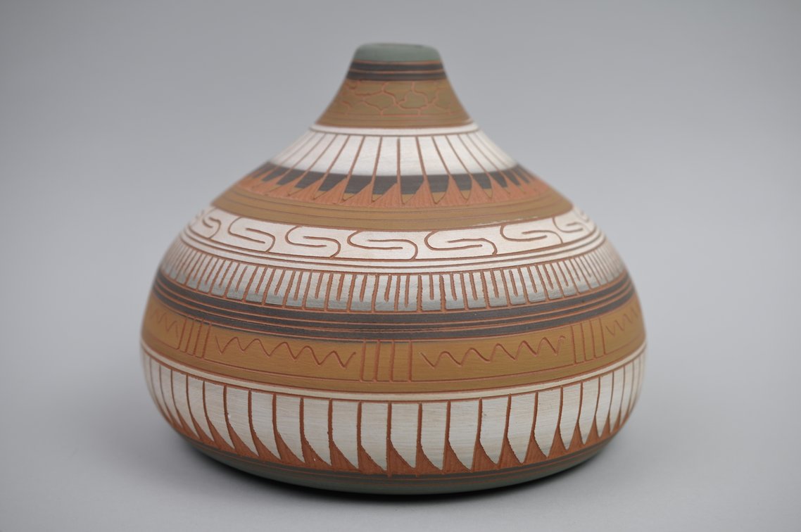 Navajo Pottery Vases w/ Ornate Carvings, photo 9 of 12
