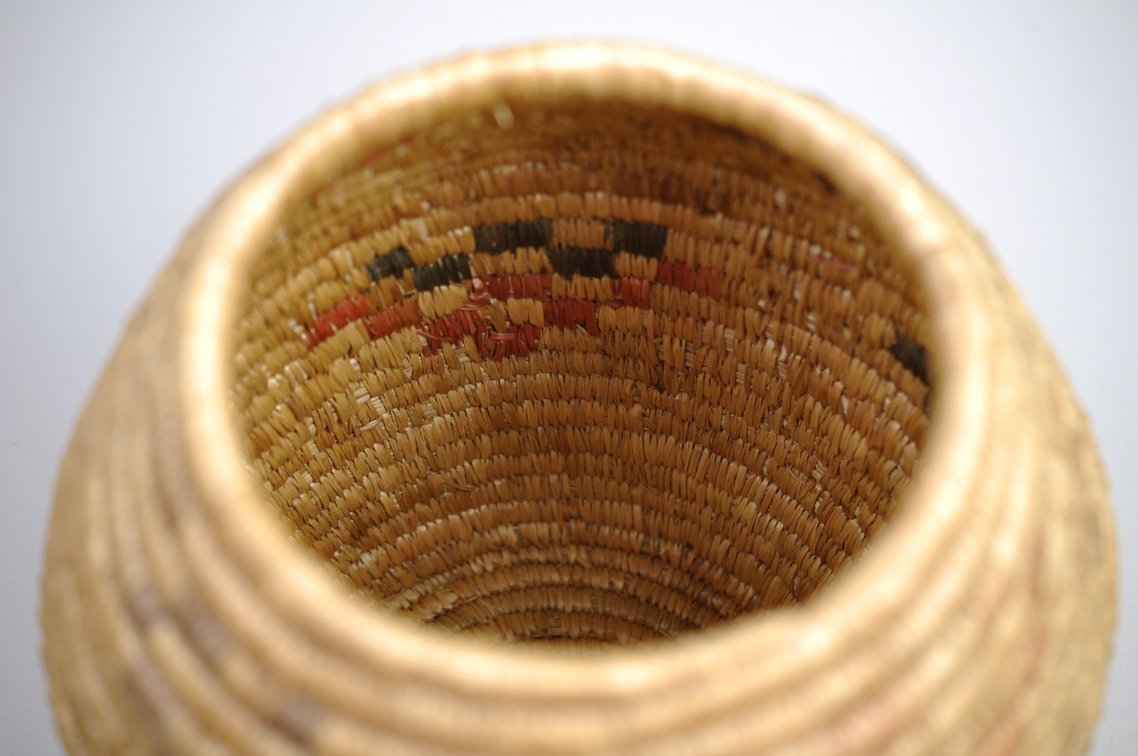 Native American Basket w/ Lid, photo 6 of 6