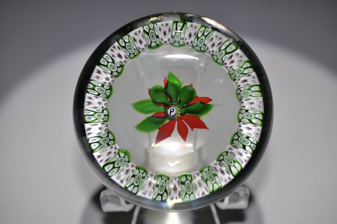 Perthshire Poinsettia Paperweight