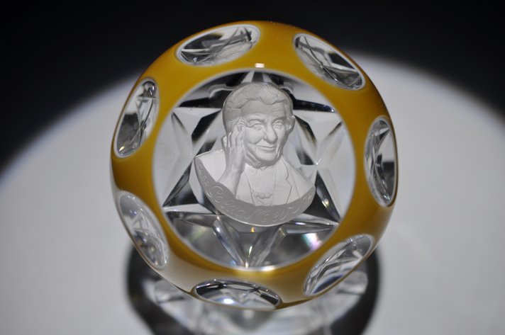Cristal d'Albret Golda Meir Sulphide Paperweight