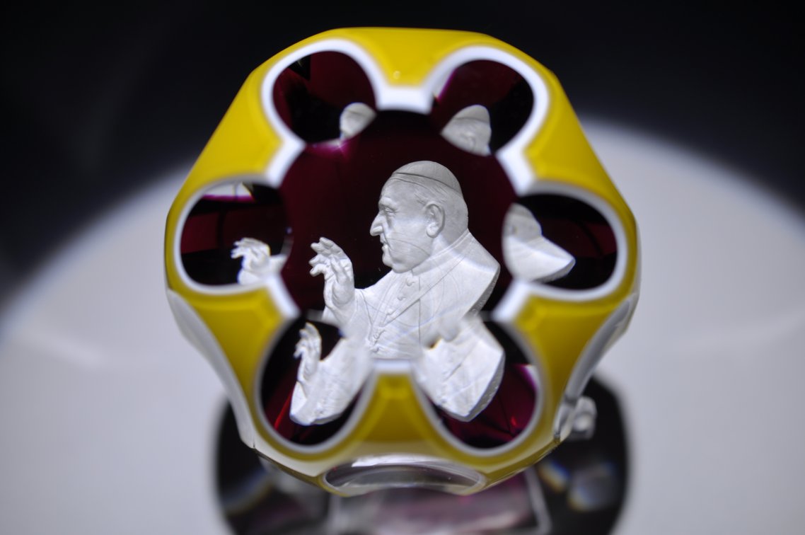 Baccarat Pope John XXIII Cameo