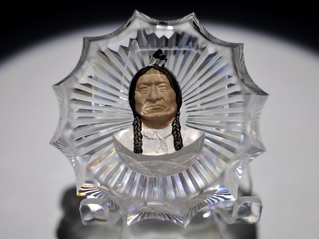 Cristal d'Albret  Sitting Bulll Sulphide 32/500