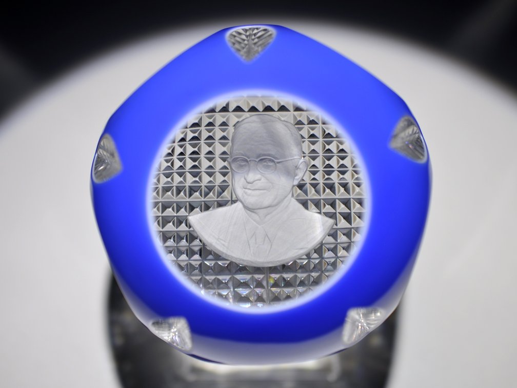 Baccarat Truman Sulphide Cameo