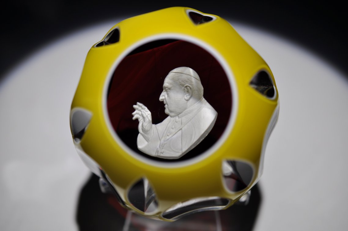Baccarat Pope John XXIII Cameo