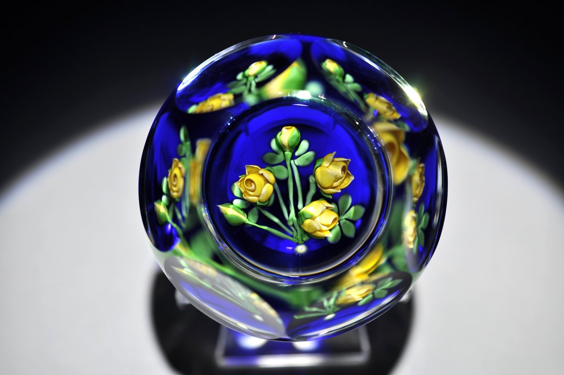 Perthshire 1992 Yellow Rose Paperweight