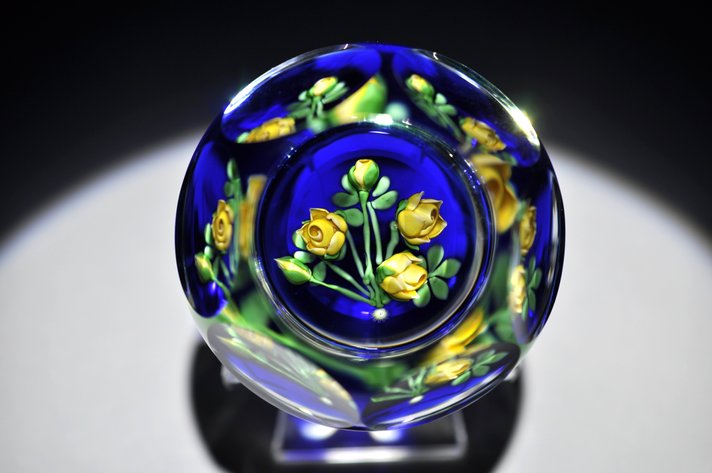 Perthshire 1992 Yellow Rose Paperweight