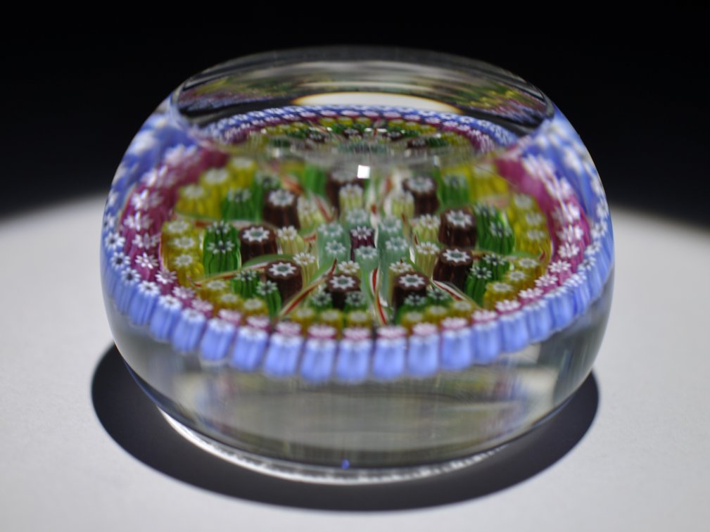 Perthshire 1978 PP28 Millefiori Weight
