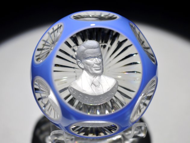 Cristal d'Albret 1982 Reagan Weight