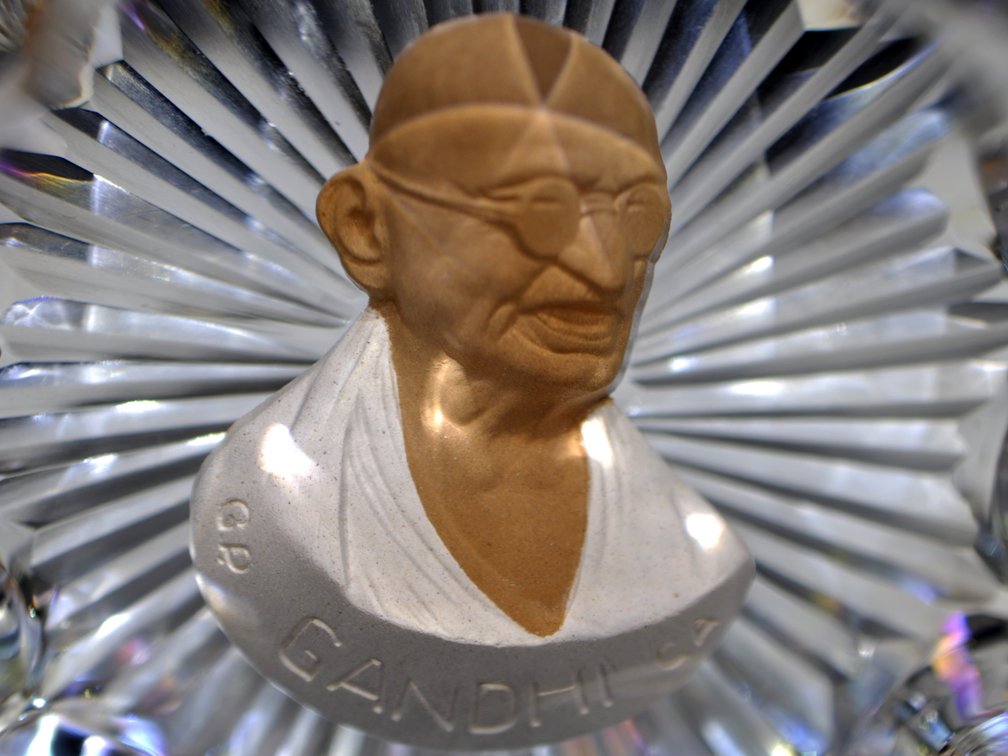 Cristal d'Albret Gandhi Cameo Paperweight