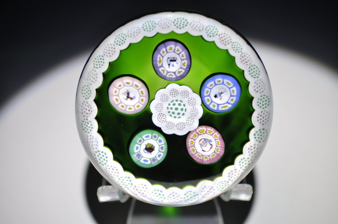 Perthshire 1981 Christmas Millefiori Weight