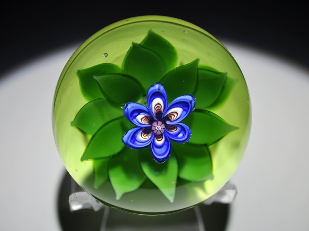 1980 Perthshire Lampwork Flower