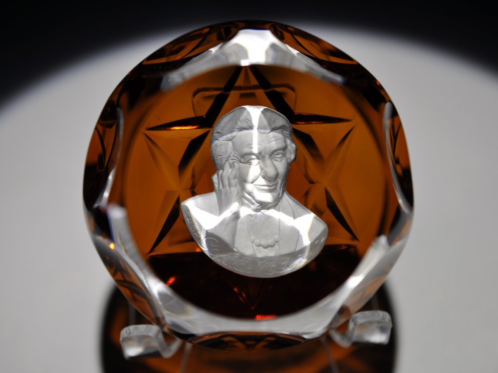 Cristal d'Albret 1974 Golda Meir Weight