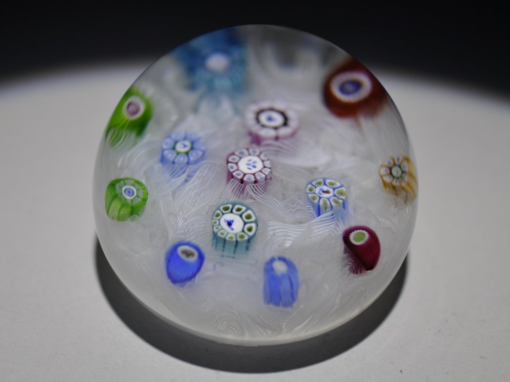 Perthshire 1981 Millefiori PP47 Weight