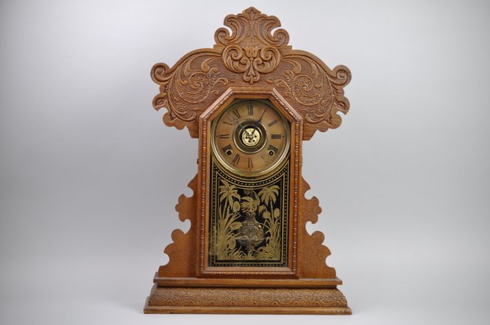 E. Ingraham Gingerbread Clock